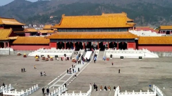 网络图片(侵删) 网络图片(侵删)