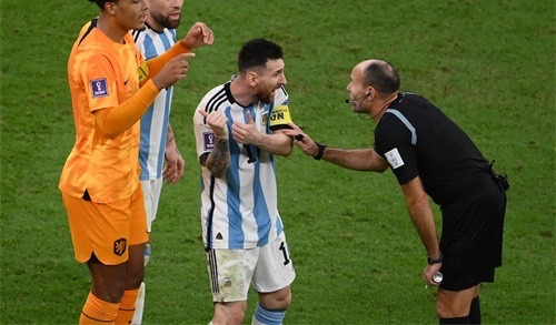 网络图片(侵删) 网络图片(侵删)